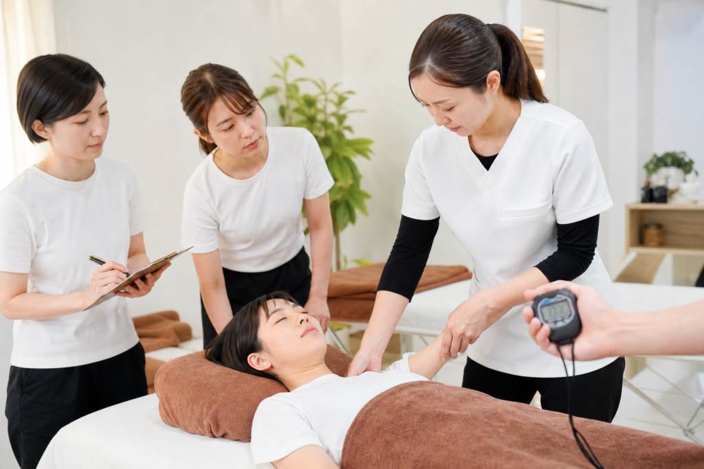 眠りを妨げにくいリズムは「速度」より急変の少なさで整える